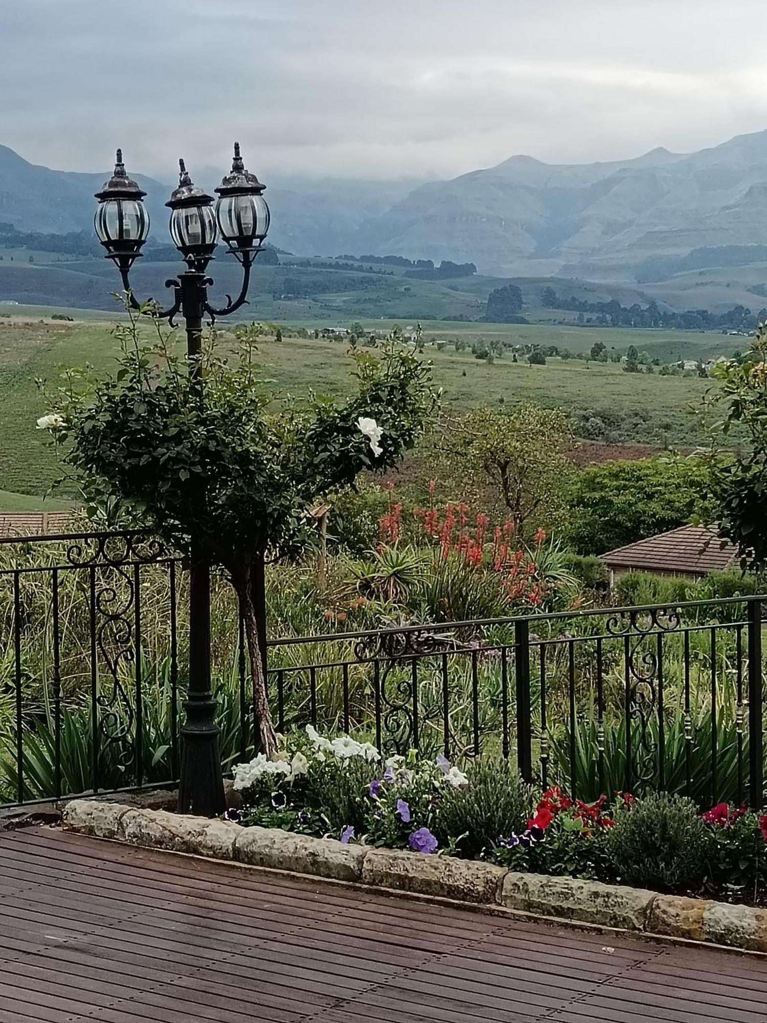Inkungu Lodge Champagne Valley Exterior foto